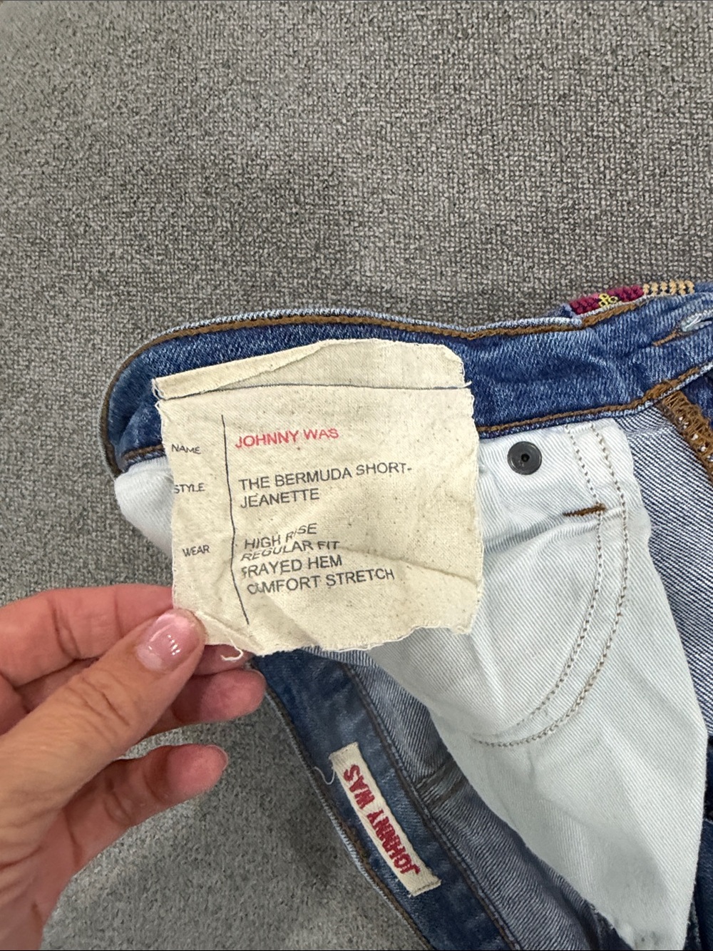 Johnny Was Denim Boyfriend Shorts with Multicolor Floral & Bird Embroidery - Picture 4 of 4